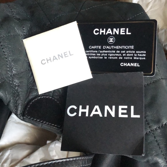 ❤️CHANEL❤️-On Hold - Picture 7 of 15